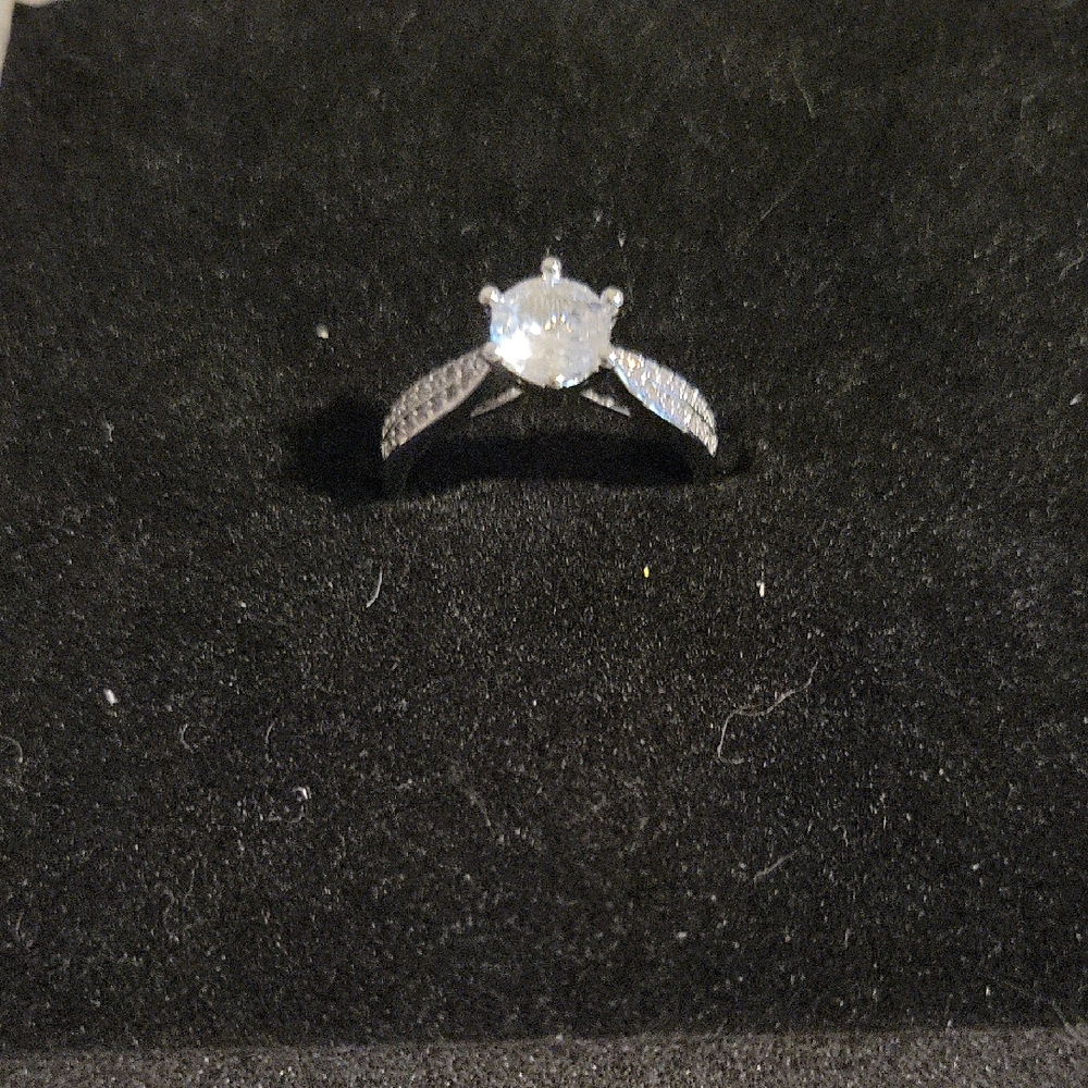 Elegant Silver Diamond Ring